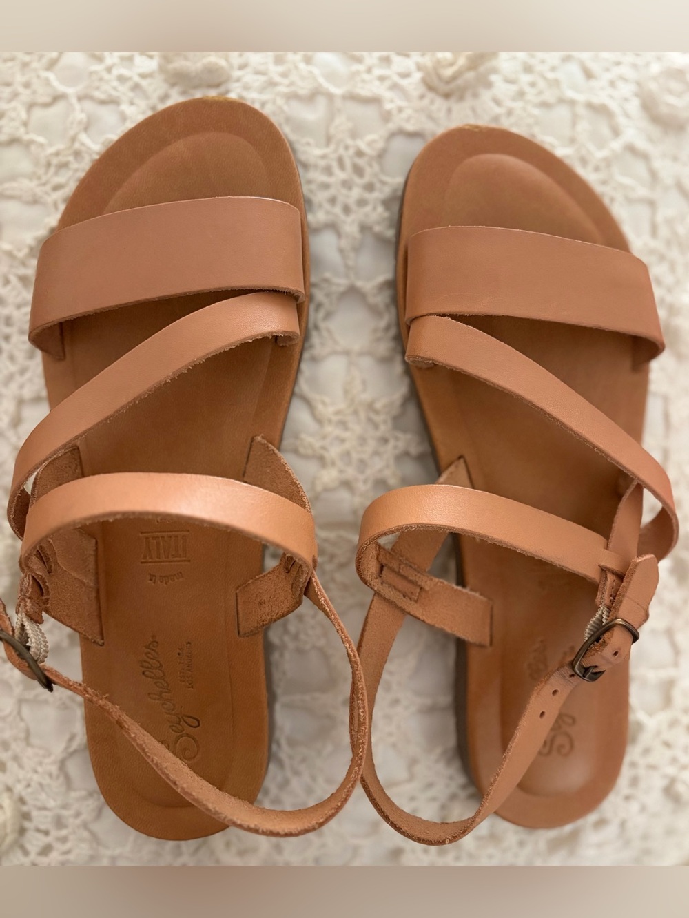 Seychelles Made in Italy Tan Leather Strappy Flat Sandals Women’s Size 6.5